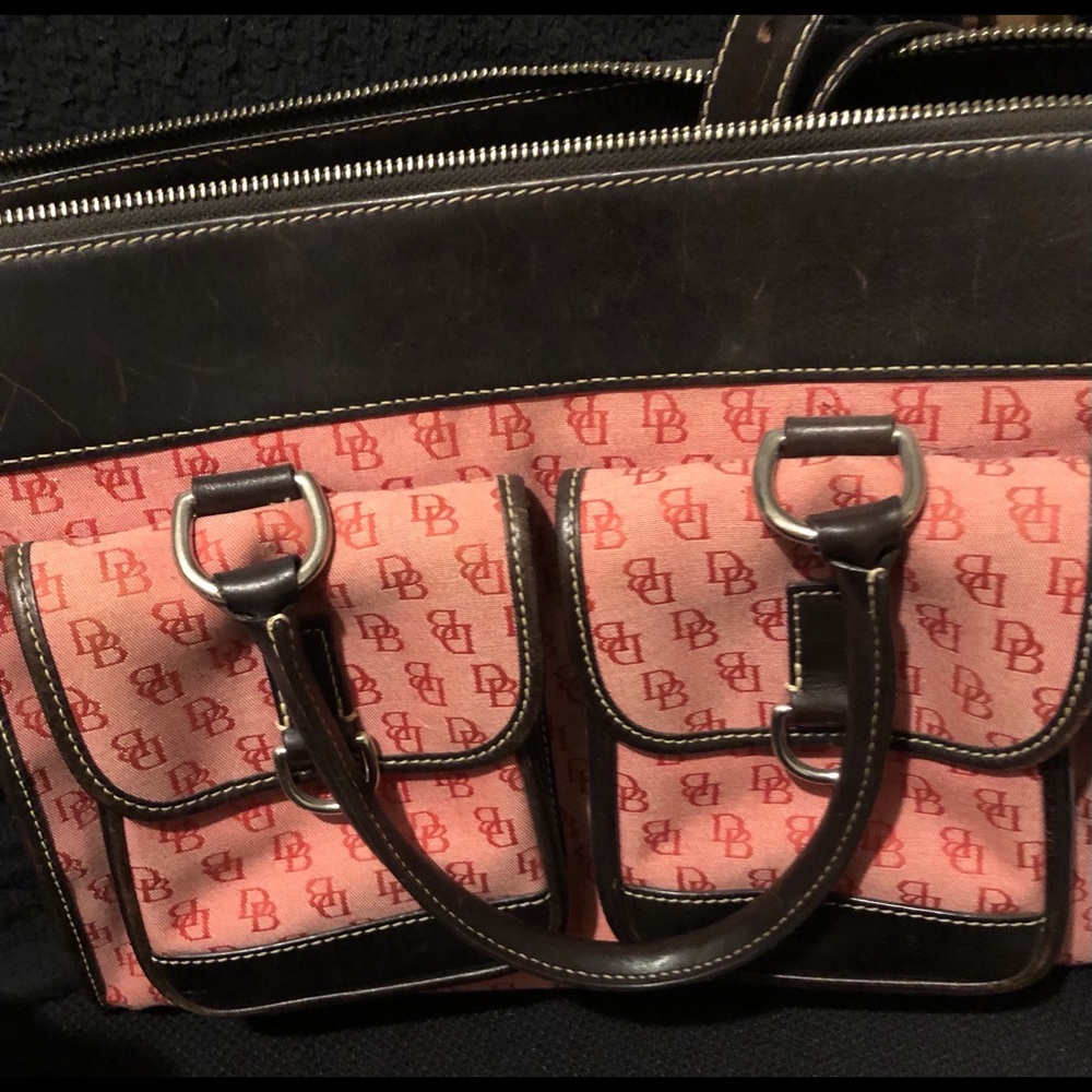 Dooney & Bourke